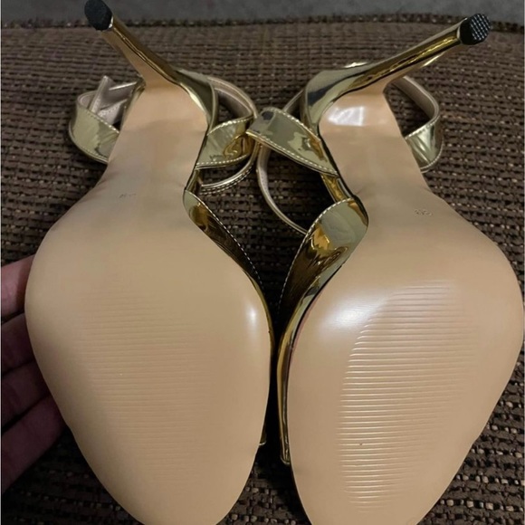 Gold Heels - Picture 2 of 3